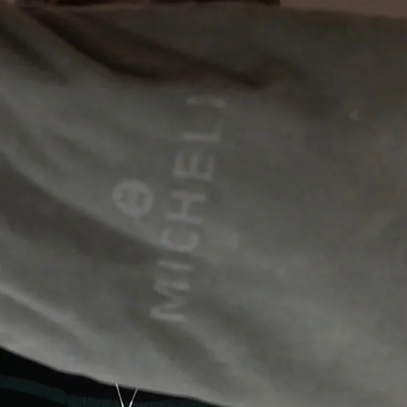 doesn't fit my watch - Picture 1 of 7